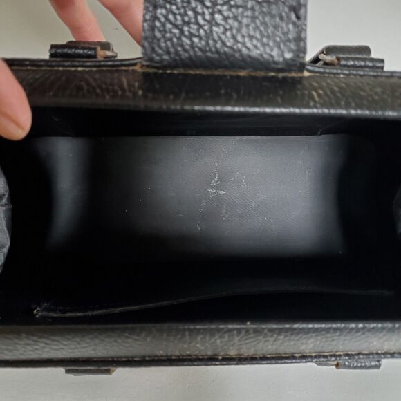 EUC Pebbled Leather Medical Doctor's Bag Double Handles Locking Case 2 Keys Vtg - Picture 6 of 12